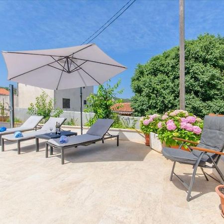 Villa La Veliki Drvenik Luaran gambar