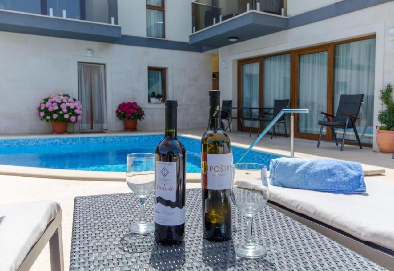 Villa La Veliki Drvenik Luaran gambar
