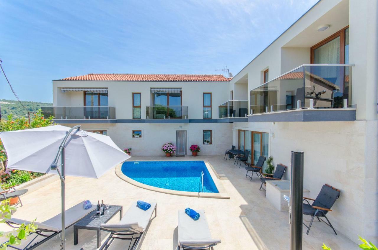 Villa La Veliki Drvenik Luaran gambar